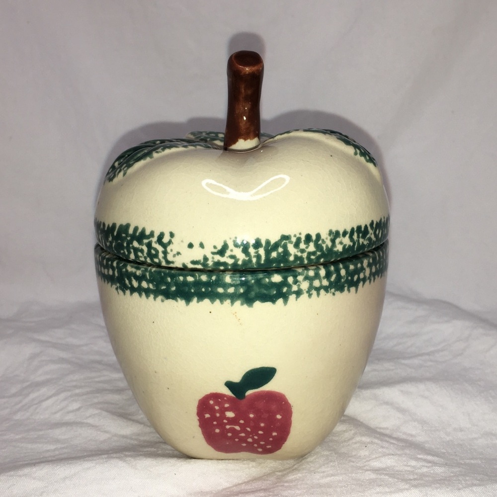 Hermitage Pottery Fragranced Apple Candle Made In China USA Designed 5" T x 3.5"